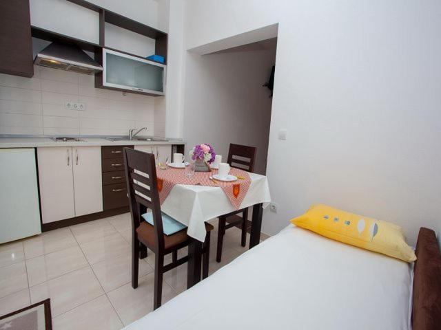 Apartmani Dana Makarská Exteriér fotografie